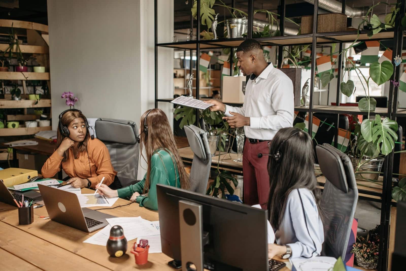 US-based BPO and call center agents supporting Washington businesses