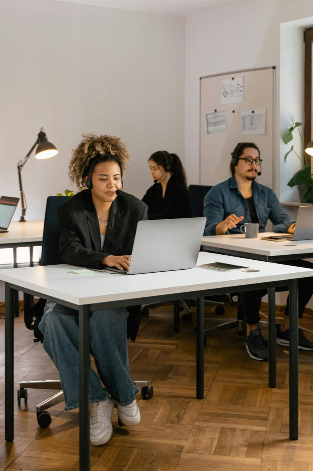US-based BPO and call center agents supporting North Carolina businesses